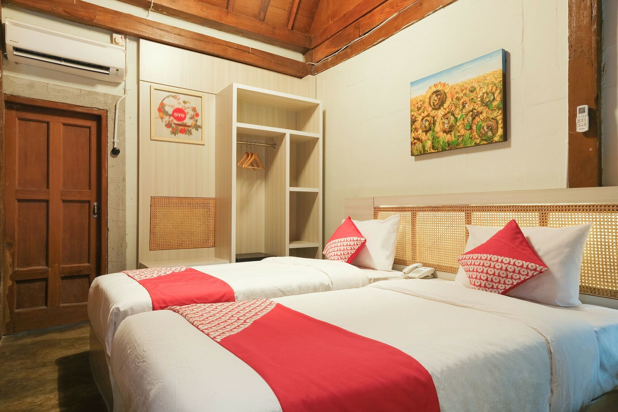 กัมปุง ลาวาซาน เฮอริเทจ คอตเทจ Hotel Maguwo ภายนอก รูปภาพ